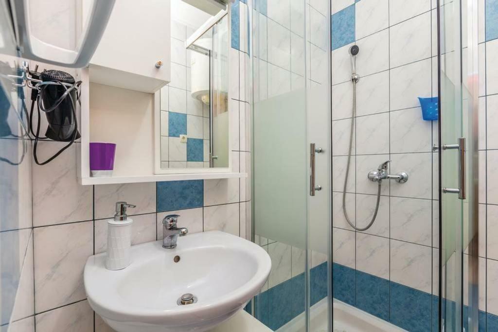 Botic Apartments Šilo Exteriér fotografie